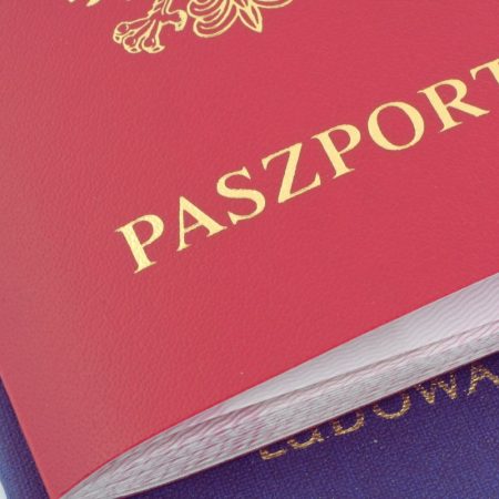 Jak wyrobić paszport tymczasowy? Kiedy może się przydać?